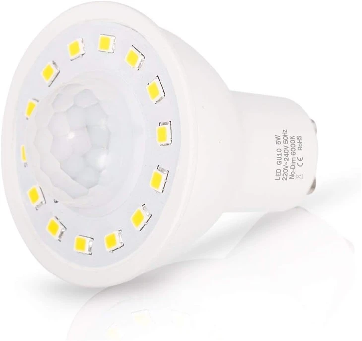 LED intelligens mozgásérzékelő izzók GU10