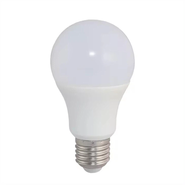 24V 8W műanyag LED izzó