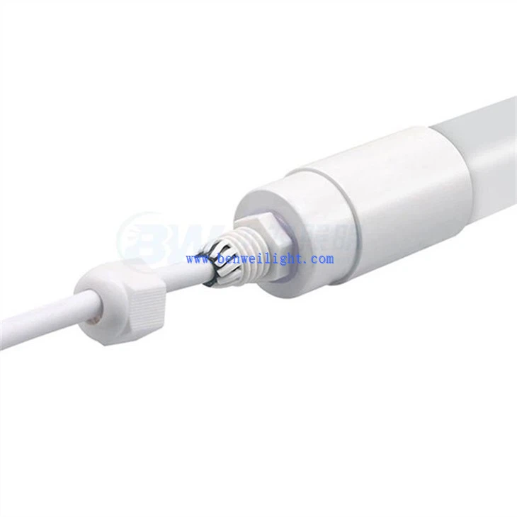 Plastic Pc Cowshed Lamps (1)