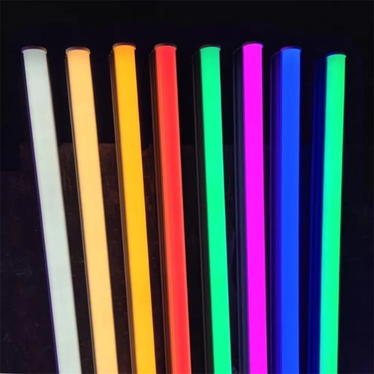 RGBW LED cső távirányítóval 23W