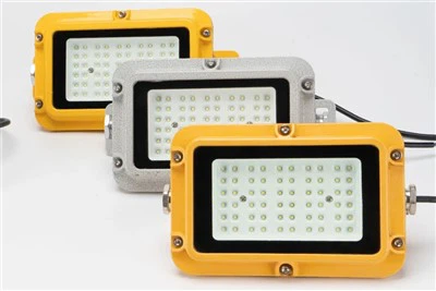 50 W-os újratölthető szuperfényes kültéri LED-es világítás