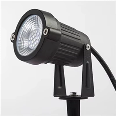 RGBW LED kerti tüskés lámpák